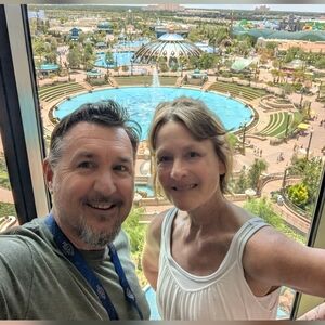 Meet your Posher, Leslie